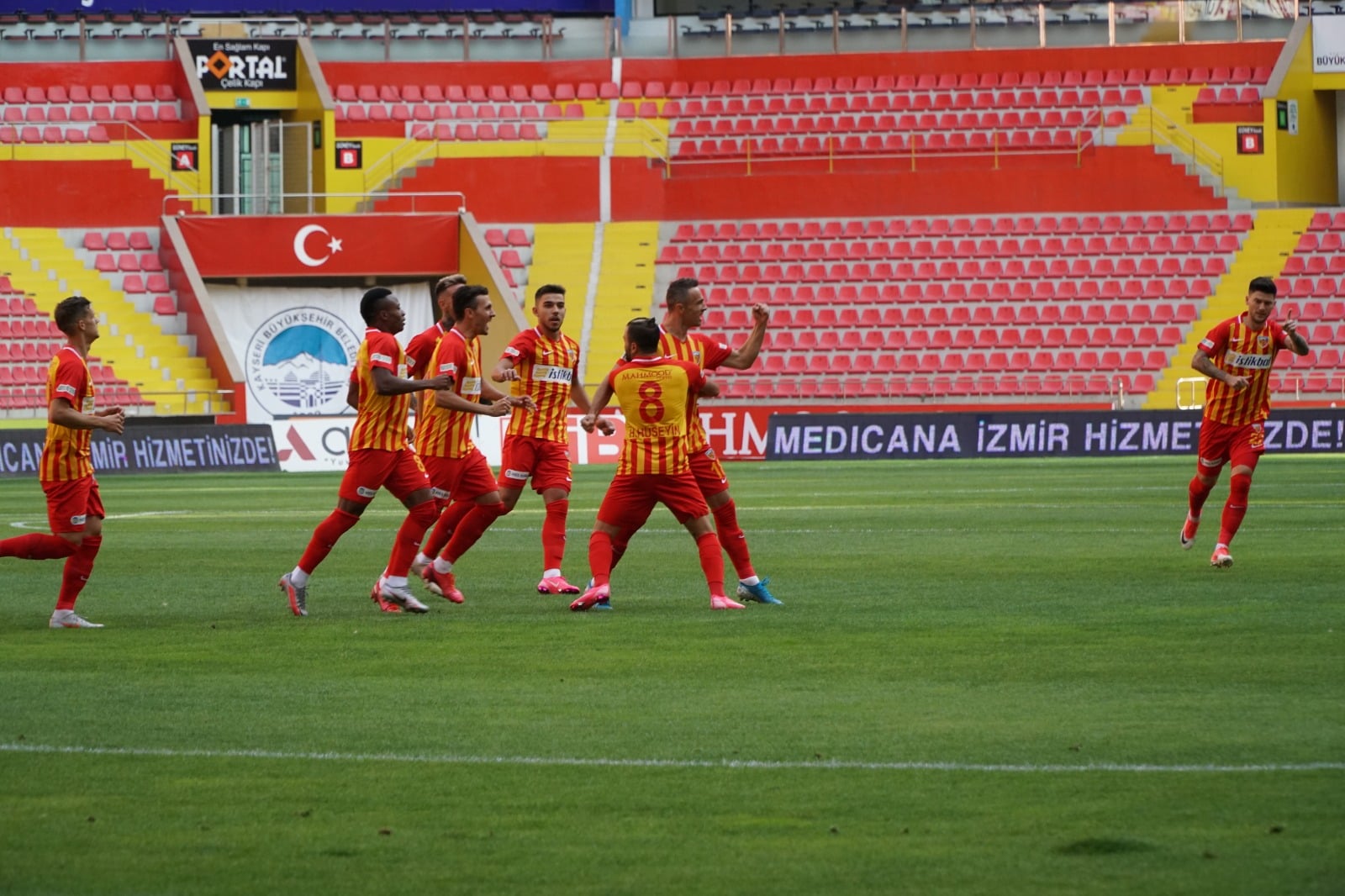 2020-2021 Süper Lig KAYSERİSPOR - KASIMPAŞA 1-0 Maç Görseli