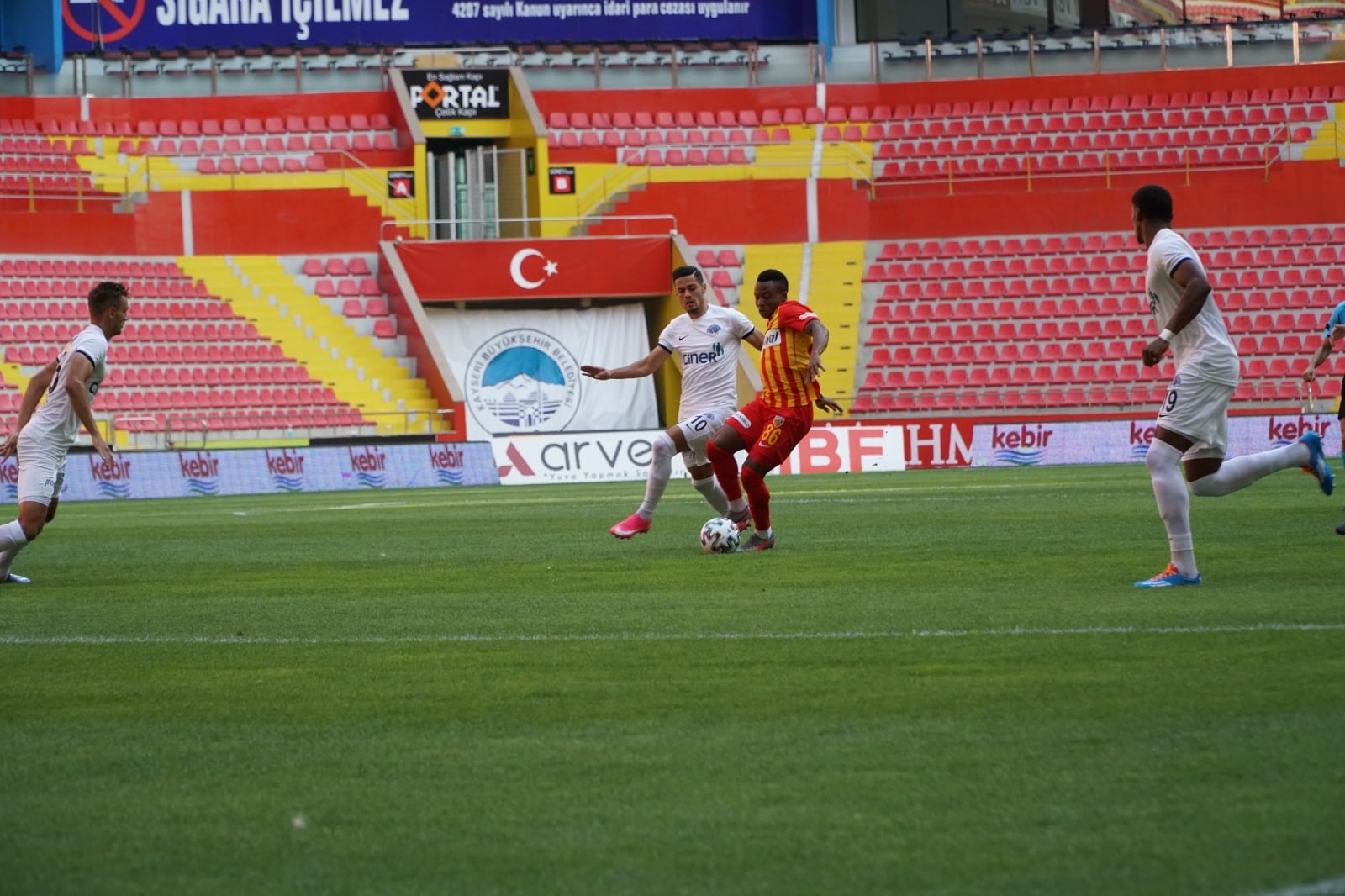 2020-2021 Süper Lig KAYSERİSPOR - KASIMPAŞA 1-0 Maç Görseli