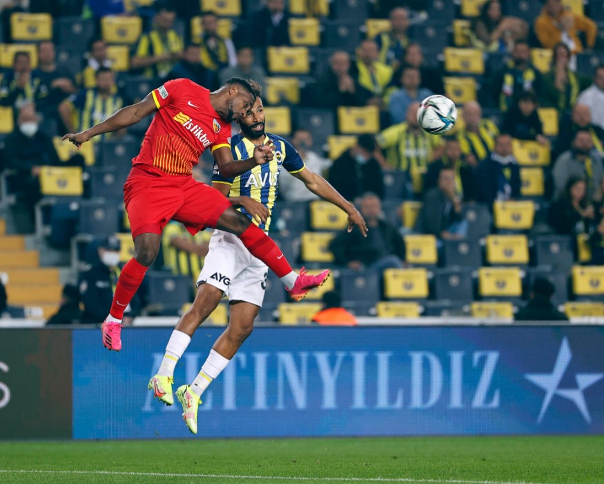 2021-2022 Süper Lig FENERBAHÇE - KAYSERİSPOR 2-2 Maç Görseli