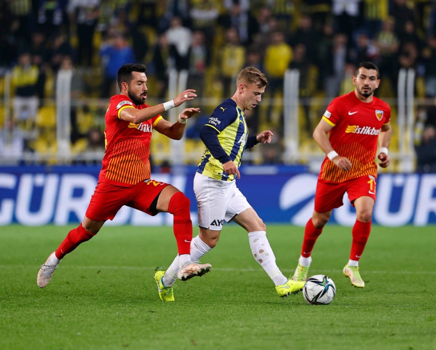 2021-2022 Süper Lig FENERBAHÇE - KAYSERİSPOR 2-2 Maç Görseli