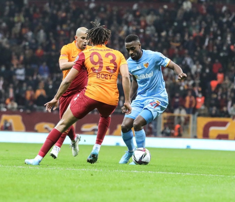2021-2022 Süper Lig GALATASARAY - KAYSERİSPOR 1-1 Maç Görseli