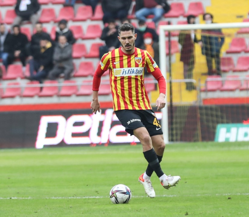 2021-2022 Süper Lig KAYSERİSPOR - GİRESUNSPOR 2-1 Maç Görseli