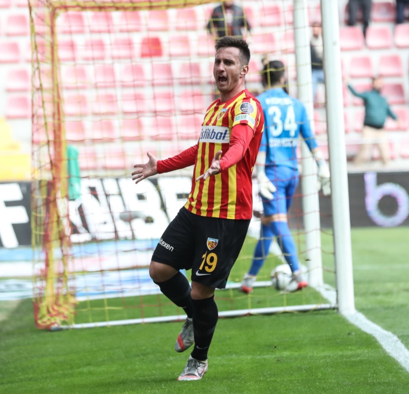 2021-2022 Süper Lig KAYSERİSPOR - GİRESUNSPOR 2-1 Maç Görseli