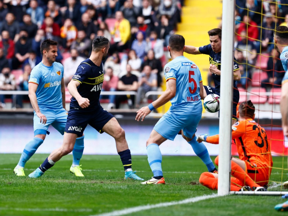 2021-2022 Süper Lig KAYSERİSPOR - FENERBAHÇE 0-4 Maç Görseli