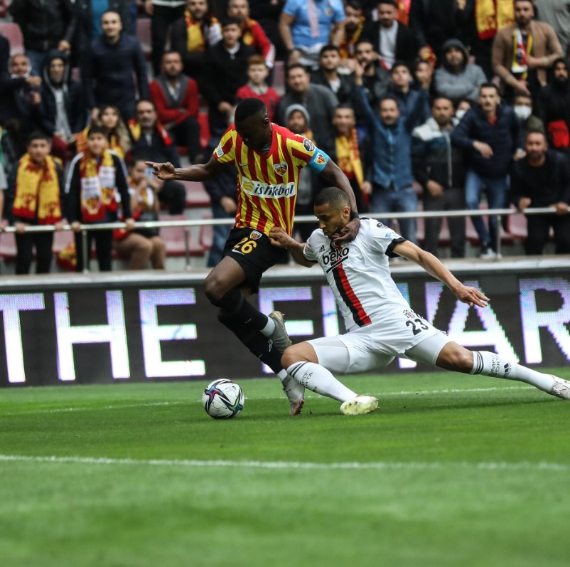2021-2022 Süper Lig KAYSERİSPOR - BEŞİKTAŞ 2-3 Maç Görseli