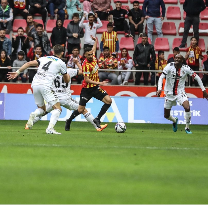 2021-2022 Süper Lig KAYSERİSPOR - BEŞİKTAŞ 2-3 Maç Görseli