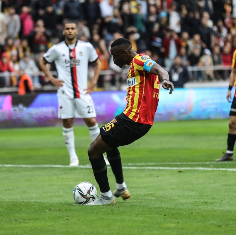 2021-2022 Süper Lig KAYSERİSPOR - BEŞİKTAŞ 2-3 Maç Görseli