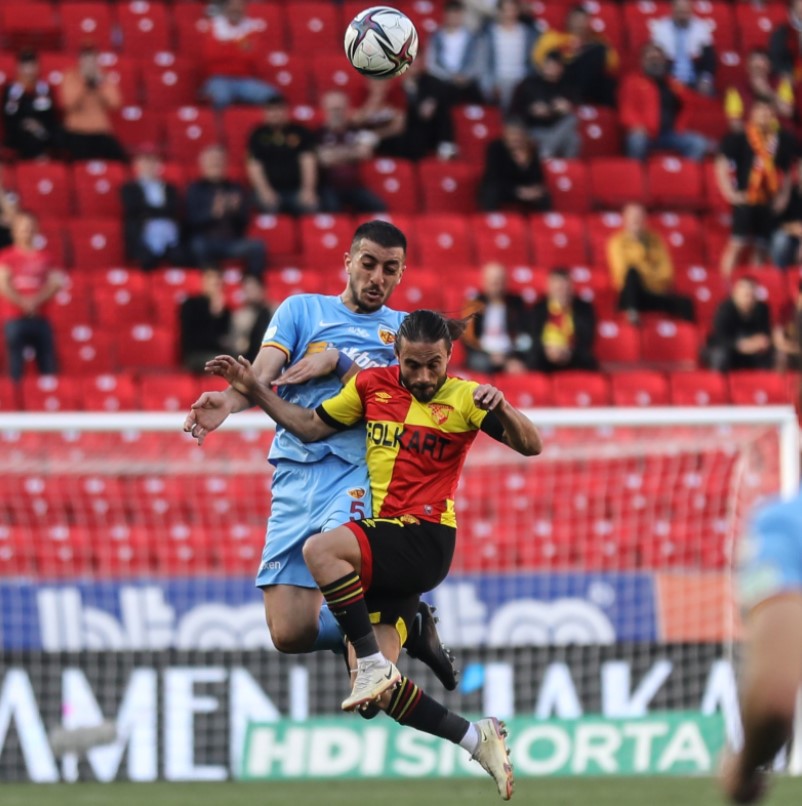 2021-2022 Süper Lig GÖZTEPE - KAYSERİSPOR 1-2 Maç Görseli