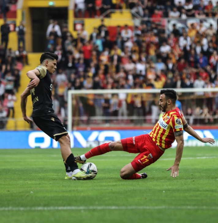 2021-2022 Süper Lig KAYSERİSPOR - YENİ MALATYASPOR 3-0 Maç Görseli