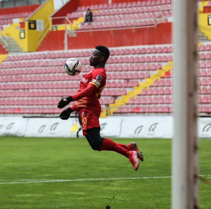 2021-2022 Hazırlık KAYSERİSPOR - GENÇLERBİRLİĞİ 1-0 Maç Görseli