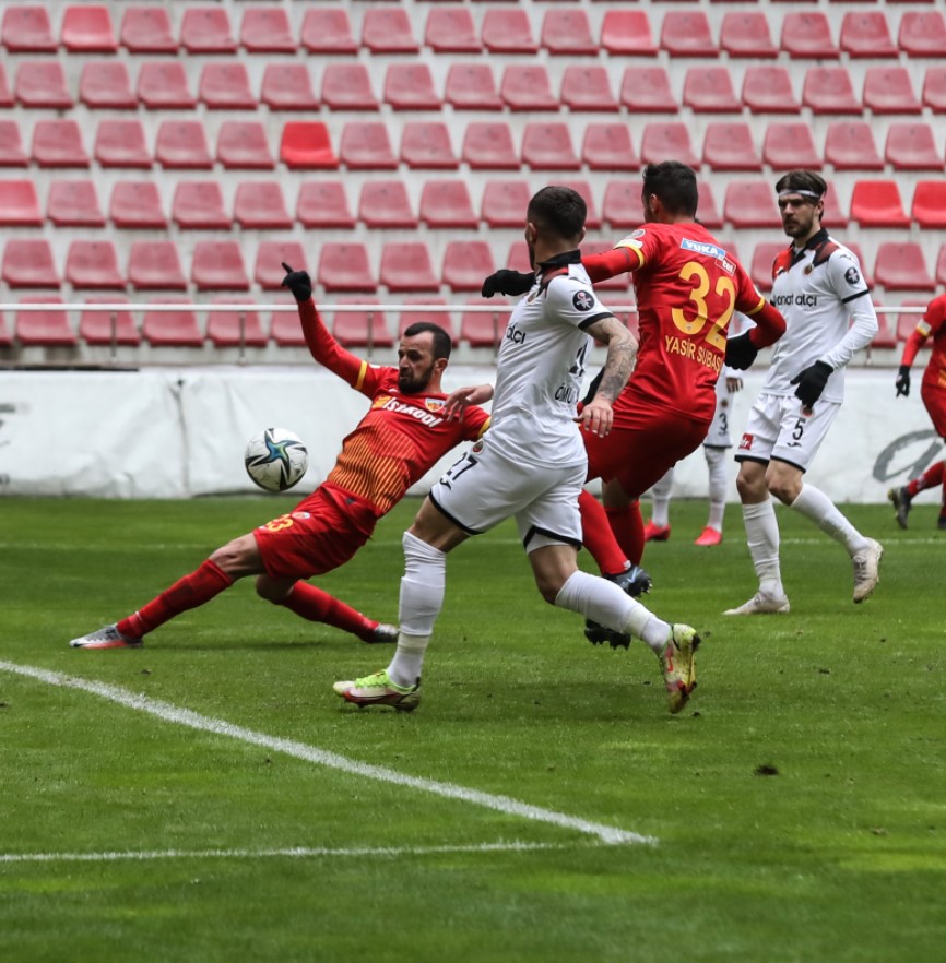 2021-2022 Hazırlık KAYSERİSPOR - GENÇLERBİRLİĞİ 1-0 Maç Görseli