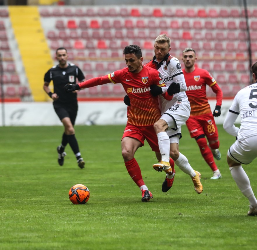 2021-2022 Hazırlık KAYSERİSPOR - GENÇLERBİRLİĞİ 1-0 Maç Görseli