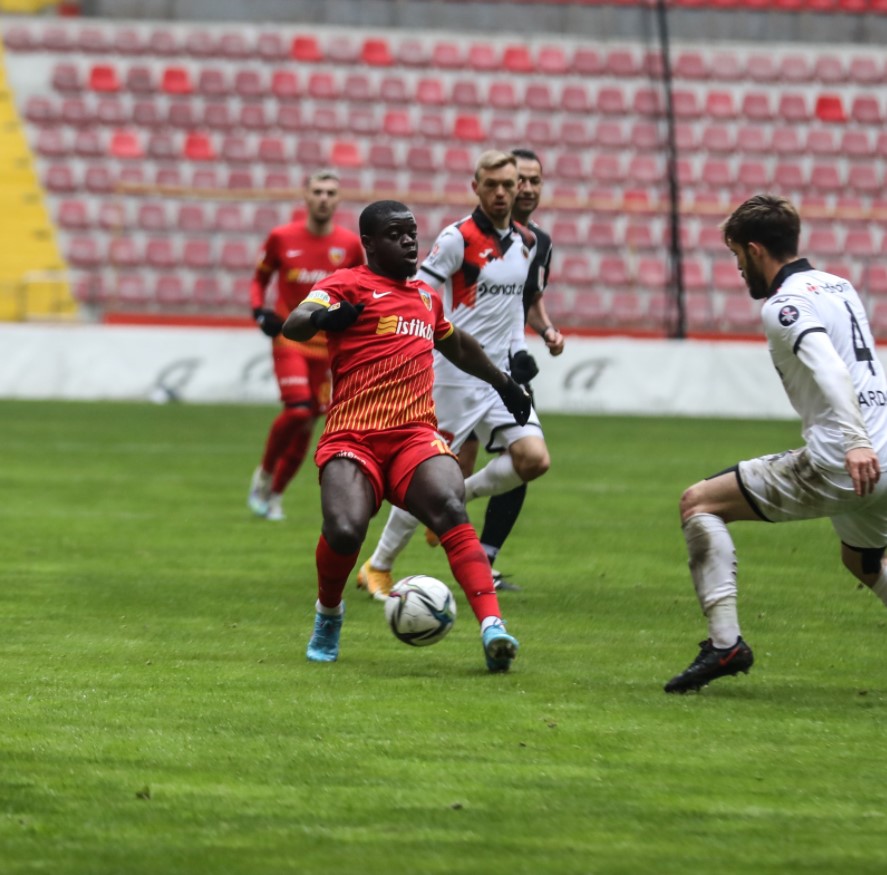 2021-2022 Hazırlık KAYSERİSPOR - GENÇLERBİRLİĞİ 1-0 Maç Görseli