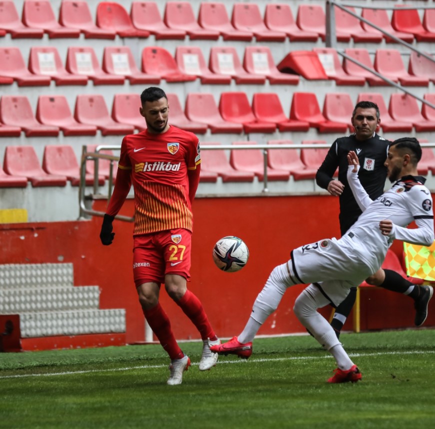 2021-2022 Hazırlık KAYSERİSPOR - GENÇLERBİRLİĞİ 1-0 Maç Görseli