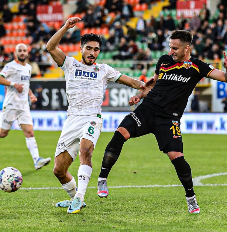 2022-2023 Süper Lig ALANYASPOR - KAYSERİSPOR 3-1 Maç Görseli