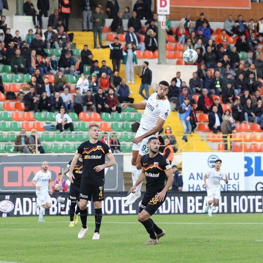 2022-2023 Süper Lig ALANYASPOR - KAYSERİSPOR 3-1 Maç Görseli