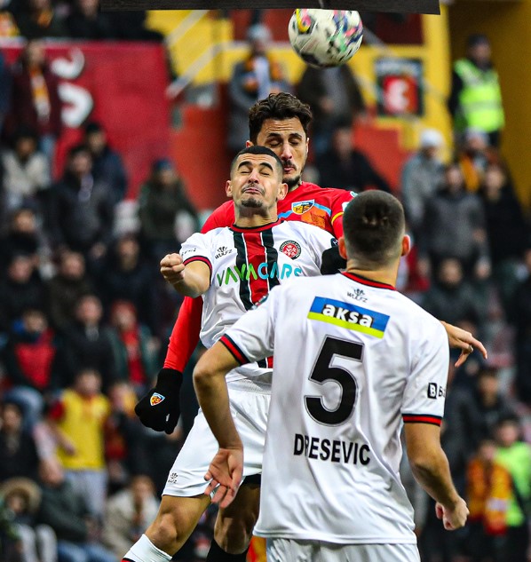2022-2023 Süper Lig KAYSERİSPOR - F. KARAGÜMRÜK 2-4 Maç Görseli