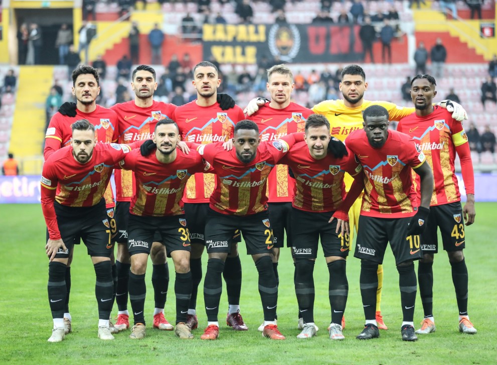 2022-2023 Süper Lig KAYSERİSPOR - F. KARAGÜMRÜK 2-4 Maç Görseli
