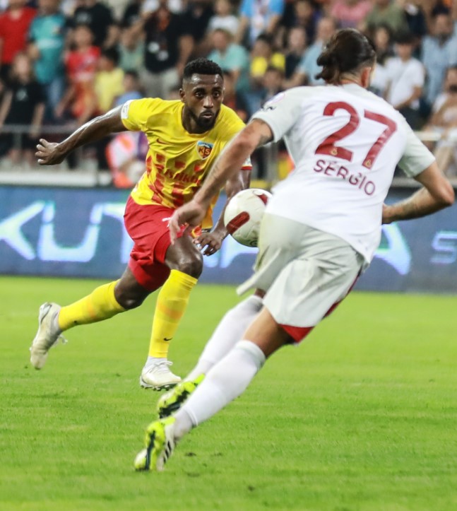 2023-2024 Süper Lig KAYSERİSPOR - GALATASARAY 0-0 Maç Görseli