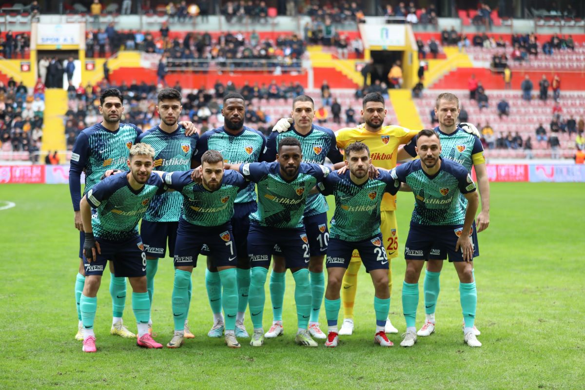 2023-2024 Süper Lig KAYSERİSPOR - HATAYSPOR 1-1 Maç Görseli