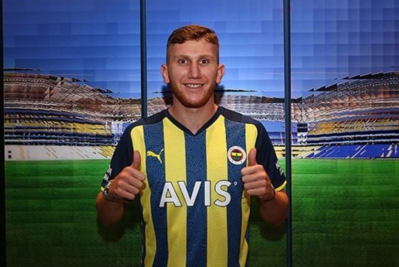 Kayserispor'un Gündemine Kiralık Olarak Burak Kapacak Var.