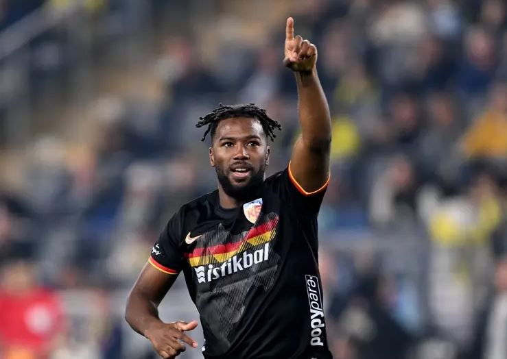 Duckens Nazon Kayserispor'dan Ayrıldı.