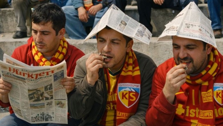 Bir Zamanlar Taraftar Olmak – Ayhan Baynal
